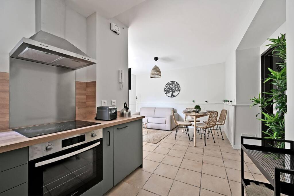 L'Olivier - 2 Terrasses - Clim Ac - Wifi - Proche Theatres Apartment Авиньон Екстериор снимка